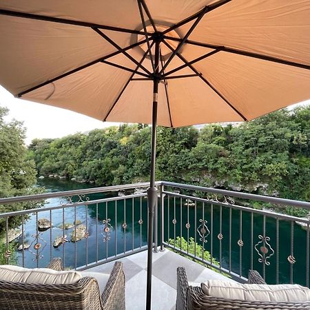 Kovac Riverfront Apartments Mostar Bagian luar foto