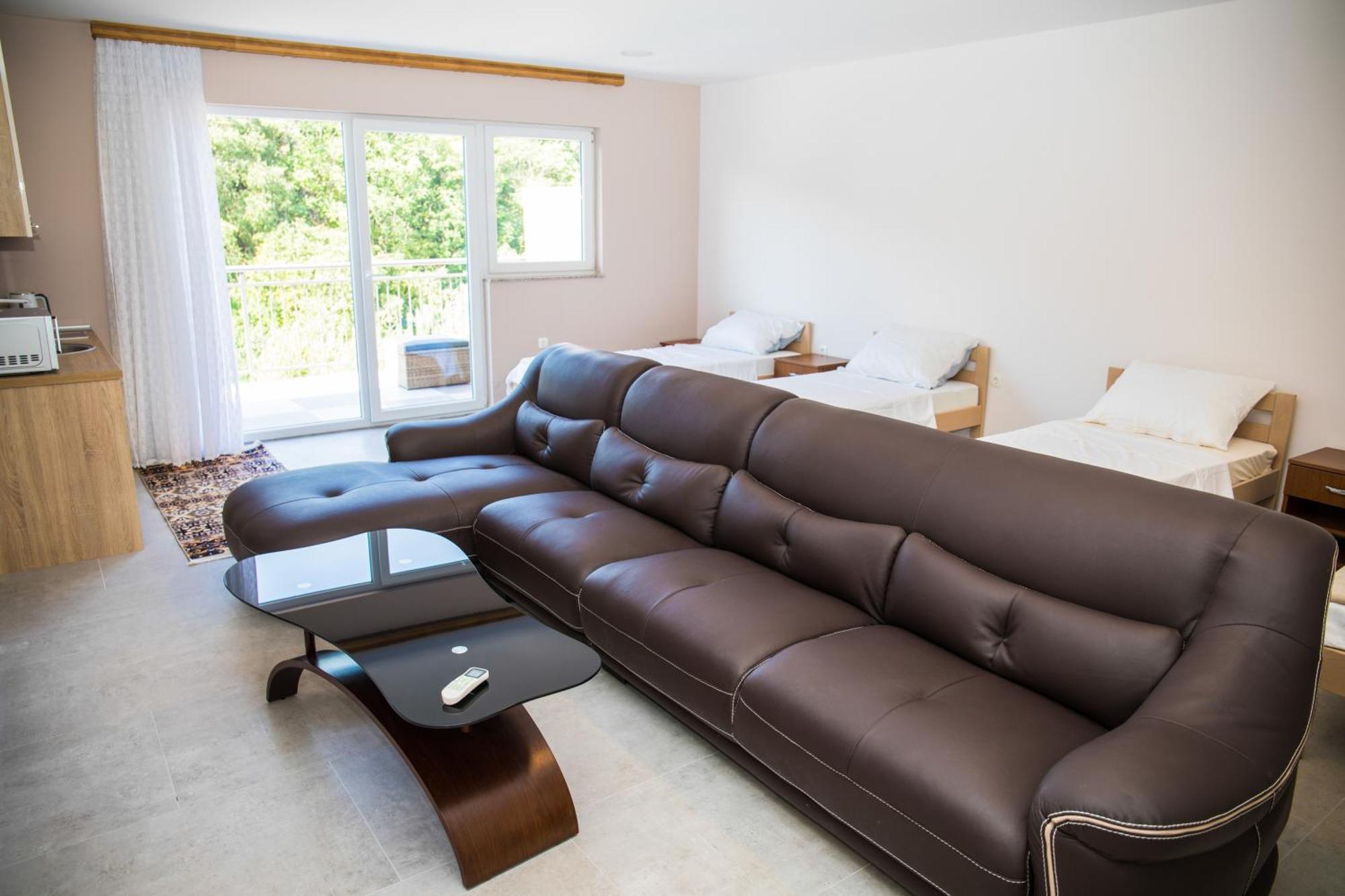 Kovac Riverfront Apartments Mostar Bagian luar foto